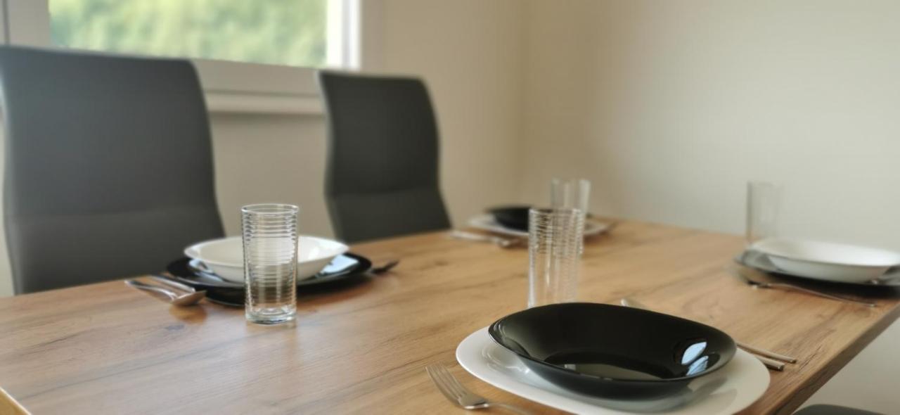 Apartmaji Tmaynka تولمين المظهر الخارجي الصورة