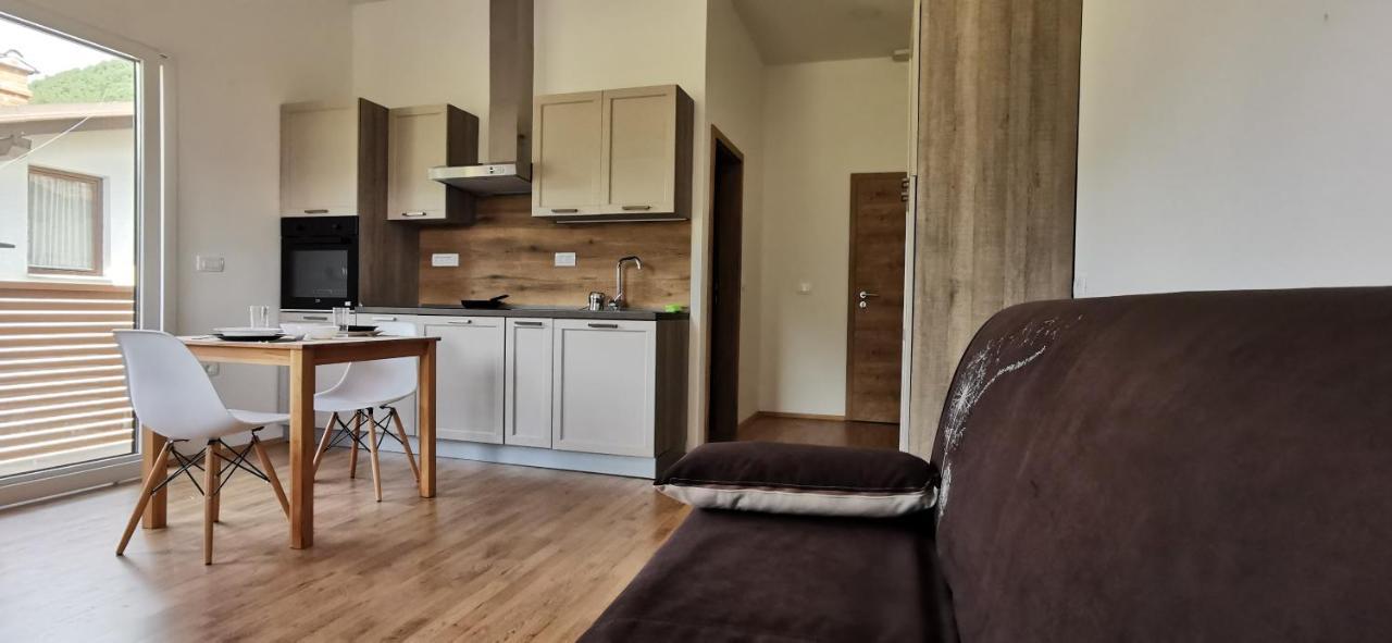 Apartmaji Tmaynka تولمين المظهر الخارجي الصورة