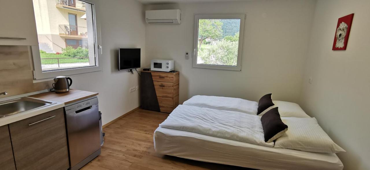 Apartmaji Tmaynka تولمين المظهر الخارجي الصورة